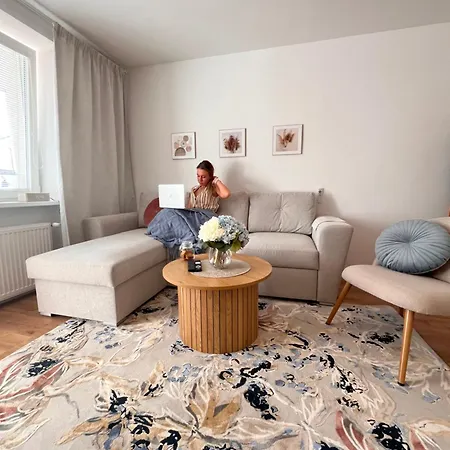 Luxury Pecka In Centre