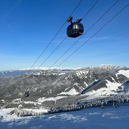 Luxury Pecka In Centre Martin