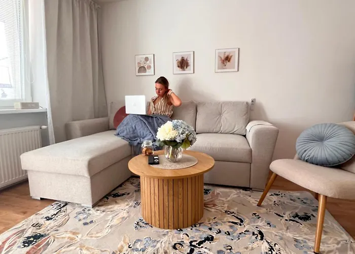 Luxury Pecka In Centre