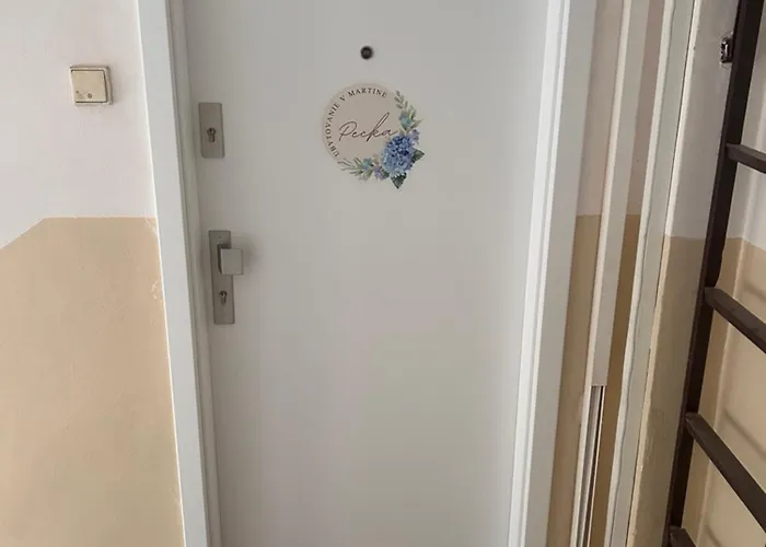 Luxury Pecka In Centre *